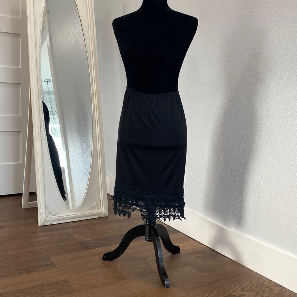 Original Black Layering Slip sz Small | Lace Sheath | Dainty Jewel’s | As Is